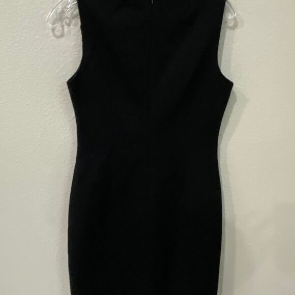 Tahari‎ black dress size to zipper back - Picture 8 of 9